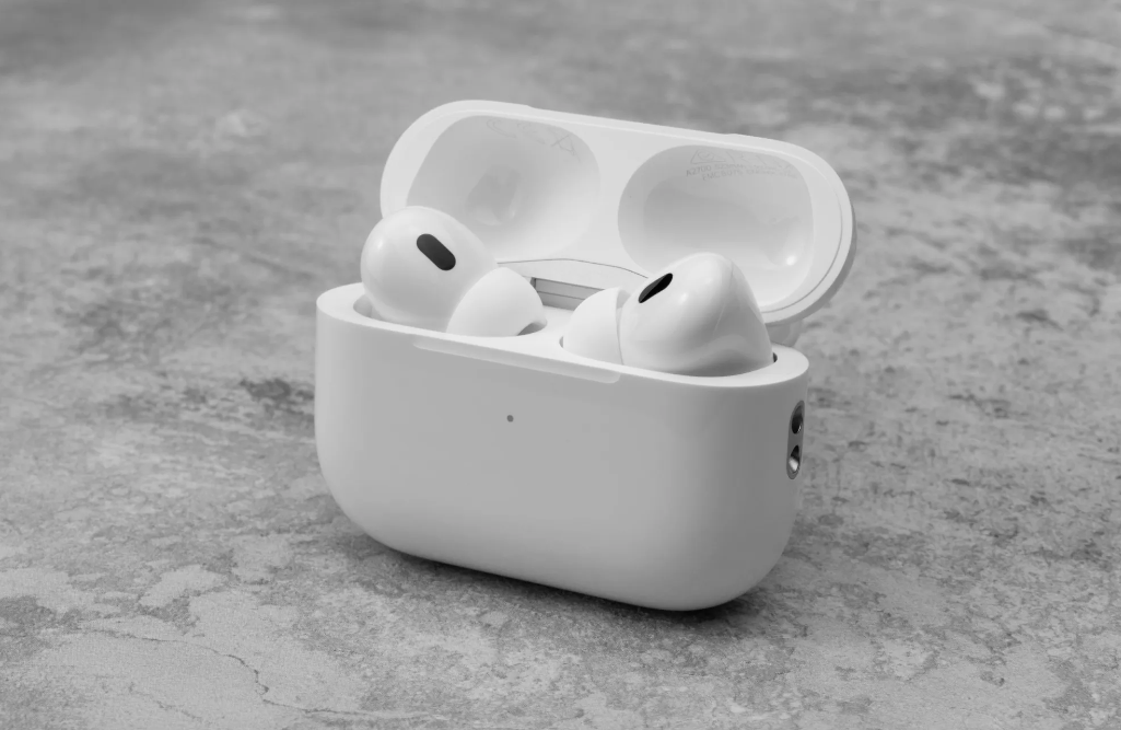 Apple's AirPods: 2024 Roadmap Preview