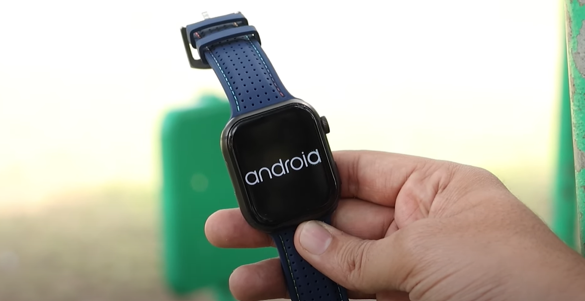 Android OS Smartwatch
